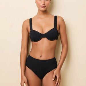 Solid & Striped Lilo Ribbed Bikini Top Noir